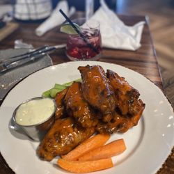 Honor Brewing Kitchen - Buffalo Wings .