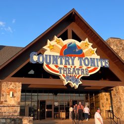 Country Tonite Theatre - Outside