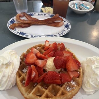 Pork Store Cafe - Yummy strawberry Belgian Waffle - Breakfast & Brunch Near Me - San Francisco, California Pork Store Cafe - Yummy strawberry Belgian Waffle - Breakfast & Brunch Near Me - San Francisco, California