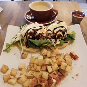 Kaffe Haus - Lobster Benedict and potatoes with a chai with Bailey's. - Breakfast & Brunch Near Me - San Juan, Puerto Rico Kaffe Haus - Lobster Benedict and potatoes with a chai with Bailey's. - Breakfast & Brunch Near Me - San Juan, Puerto Rico