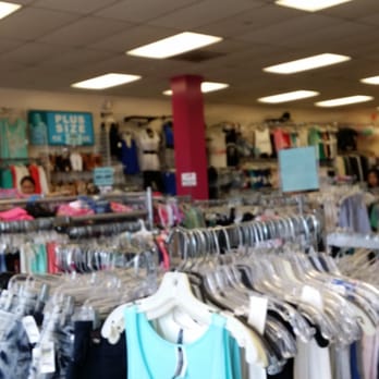 Jeans Warehouse - Women's Clothing Near Me - Waipahu, Hawaii