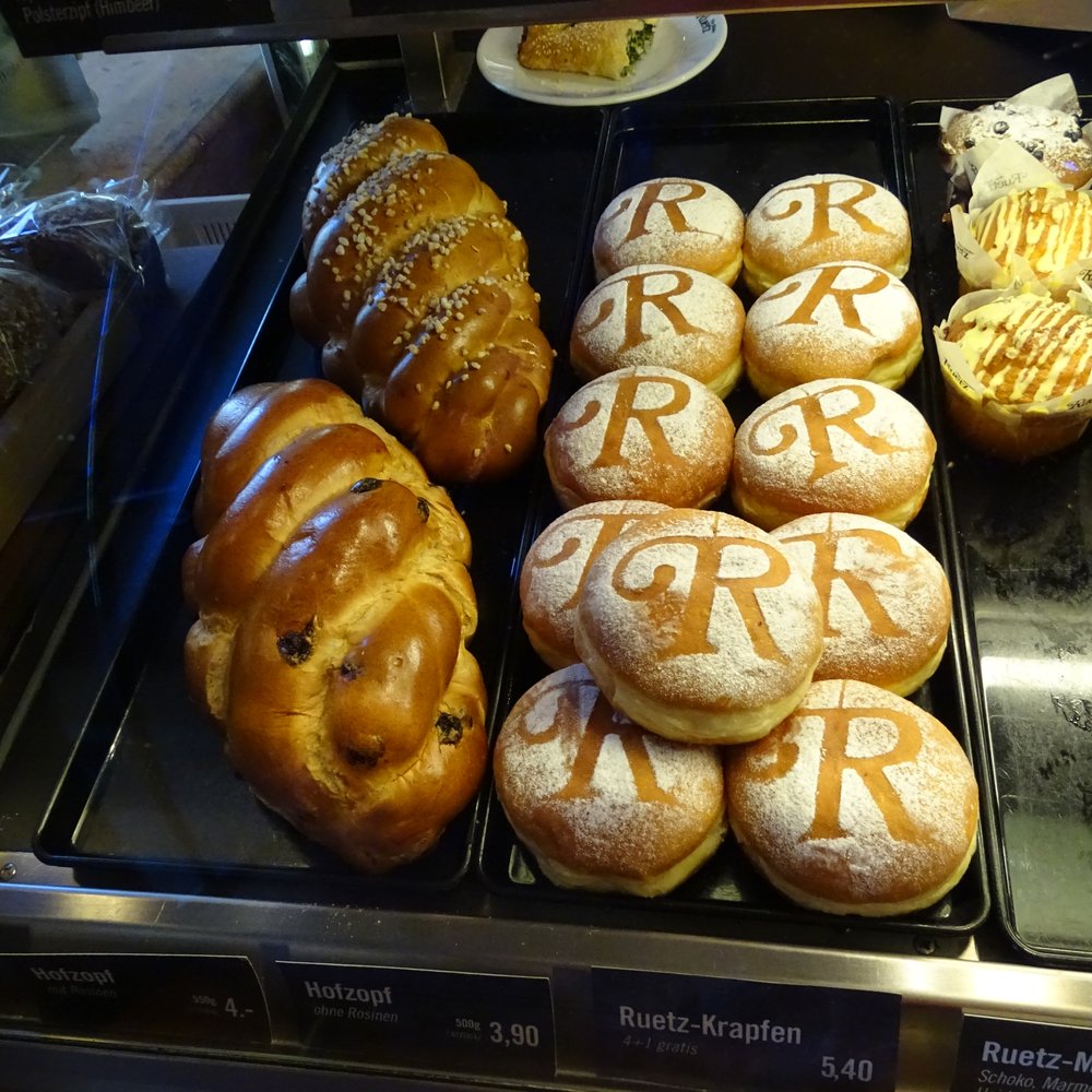 Der Bäcker Ruetz - Bakeries Near Me - Innsbruck, 7