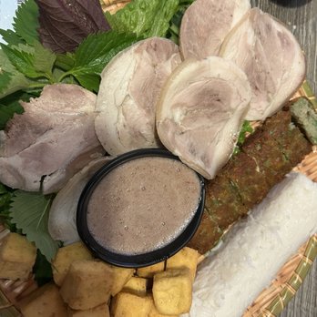 Ha Noi Corner - Bún Đậu mắm tôm - Vietnamese Near Me - Garden Grove, California