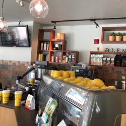 Blenz Coffee - Counter