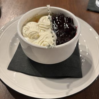 Jots - Chèvre Crème Brulée - American Near Me - San Antonio, Texas