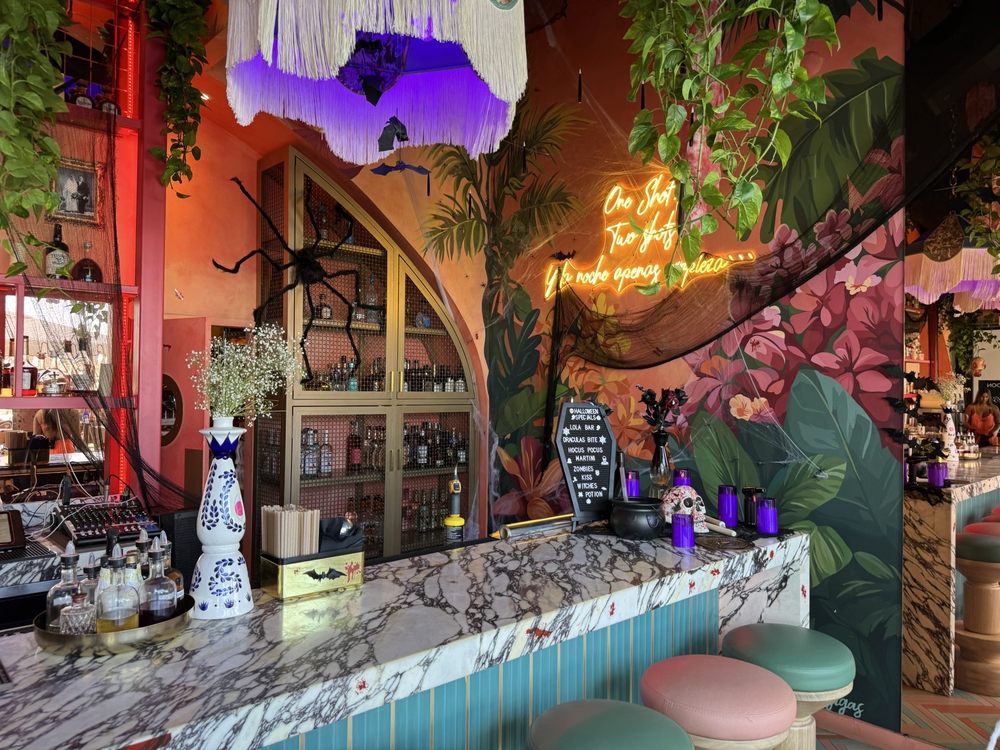 Lola Bar Miami