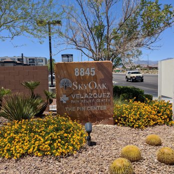 SkyOak Wealth - SkyOak pylon sign - Financial Advising Near Me - Las Vegas, Nevada SkyOak Wealth - SkyOak pylon sign - Financial Advising Near Me - Las Vegas, Nevada