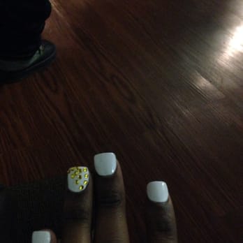 Zen Nails & Spa - Nail Salons Near Me - Braintree, Massachusetts