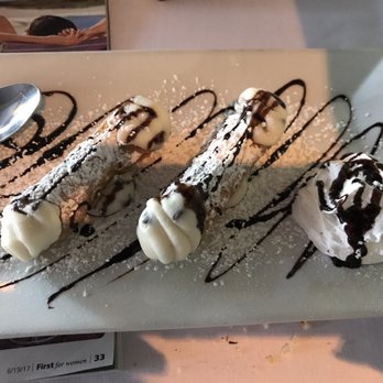 Mezza Luna - 2 heavenly cannoli! - Italian Near Me - Smyrna, Georgia