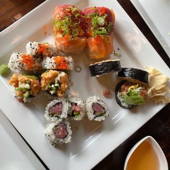 Saint Sushi Plateau - Madonna, Bob Marley, maki - Sushi Bars Near Me - Montreal, Quebec Saint Sushi Plateau - Madonna, Bob Marley, maki - Sushi Bars Near Me - Montreal, Quebec