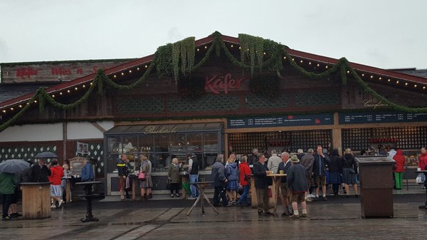 Käfer-Wiesn-Schänke by null