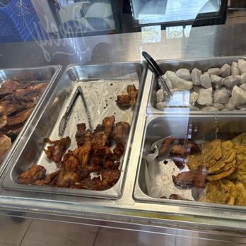 El Ancla Bakery - Menú de almuerzo - Bakeries Near Me - Fajardo, Puerto Rico