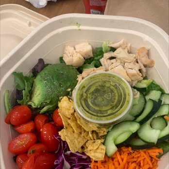 sweetgreen - Healthy Salads, Wraps, and Bowls - Guacamole greens - Salad Near Me - Schaumburg, Illinois sweetgreen - Healthy Salads, Wraps, and Bowls - Guacamole greens - Salad Near Me - Schaumburg, Illinois