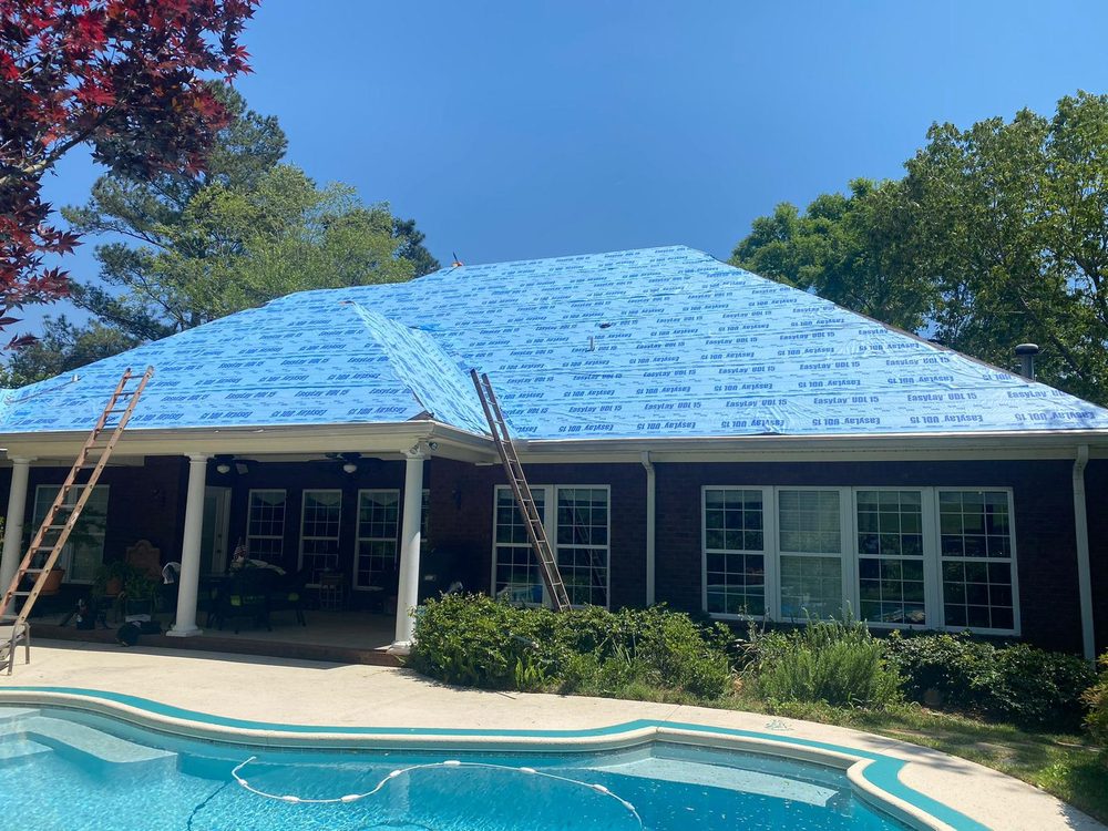 Slide of Alvarez Roofing