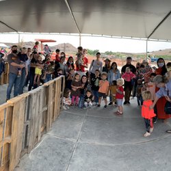 Anna Marie Montessori - Field trip to Tanaka Farms