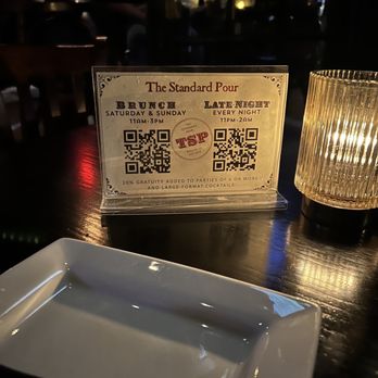 The Standard Pour - Table - New American Near Me - Dallas, Texas