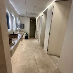 Eforea - Ladies restroom