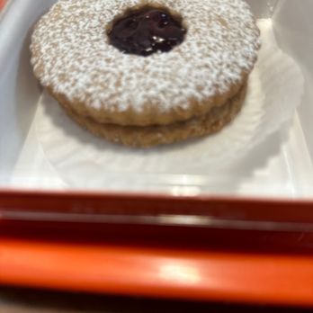 Mecatos Bakery & Café - Metrowest - Lindsor tart - Bakeries Near Me - Orlando, Florida Mecatos Bakery & Café - Metrowest - Lindsor tart - Bakeries Near Me - Orlando, Florida