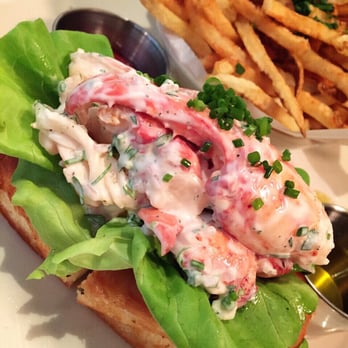 Perla's - Lobster Roll || Incredible! #thatgoudalife - Seafood Near Me - Austin, Texas Perla's - Lobster Roll || Incredible! #thatgoudalife - Seafood Near Me - Austin, Texas