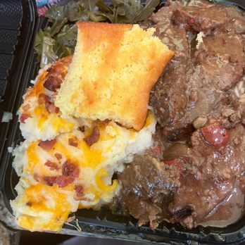 Mama Woods Kitchen - Meat Loaf plate - Soul Food Near Me - Moreno Valley, California Mama Woods Kitchen - Meat Loaf plate - Soul Food Near Me - Moreno Valley, California