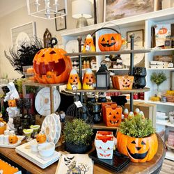 The Rustic Market - FALLOWEEN AT RMB