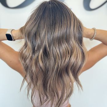 Andy Le - Bronde - Hair Stylists Near Me - Lynnwood, Washington