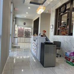 Bellini Nail Lounge - Lobby