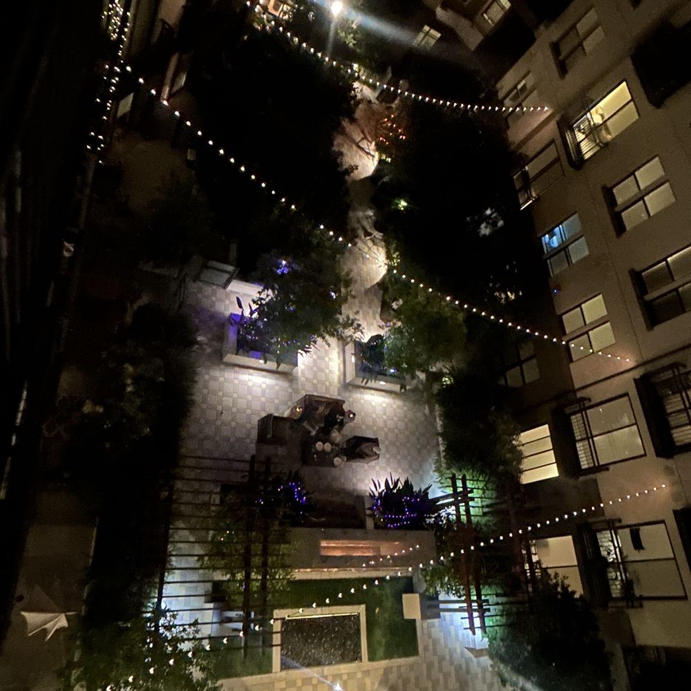 Locale - Courtyard - Apartments Near Me - Redwood City, California Locale - Courtyard - Apartments Near Me - Redwood City, California
