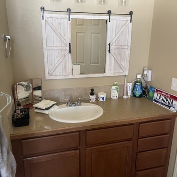 Trina\'s Cleaning Services - Bathroom - Home Cleaning Near Me - Nampa, Idaho Trina\'s Cleaning Services - Bathroom - Home Cleaning Near Me - Nampa, Idaho