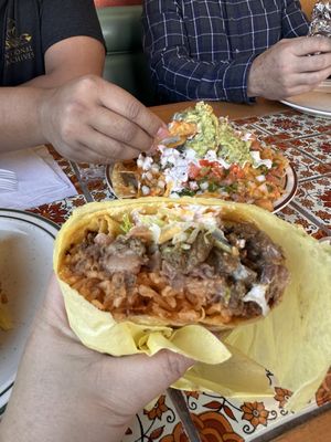 Los Tacos by null