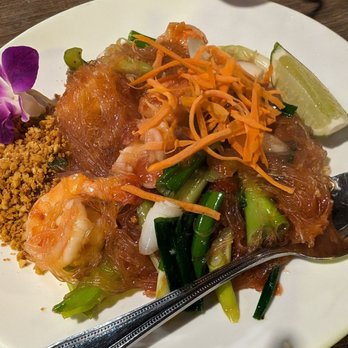 Lucky Thai Cuisine - Pad Thai with added shrimp, no egg or bean sprouts - Thai Near Me - Ventura, California Lucky Thai Cuisine - Pad Thai with added shrimp, no egg or bean sprouts - Thai Near Me - Ventura, California