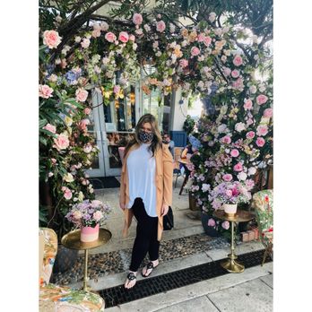 Little Hen - Outside decor - Breakfast & Brunch Near Me - Miami, Florida