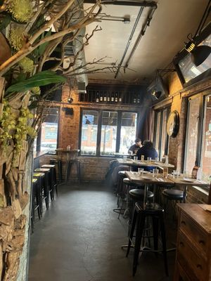 Charlies Bar & Kitchen by null