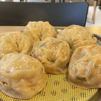 Han Kalguksu - King-size Kimchi Dimplings - Korean Near Me - Toronto, Ontario Han Kalguksu - King-size Kimchi Dimplings - Korean Near Me - Toronto, Ontario