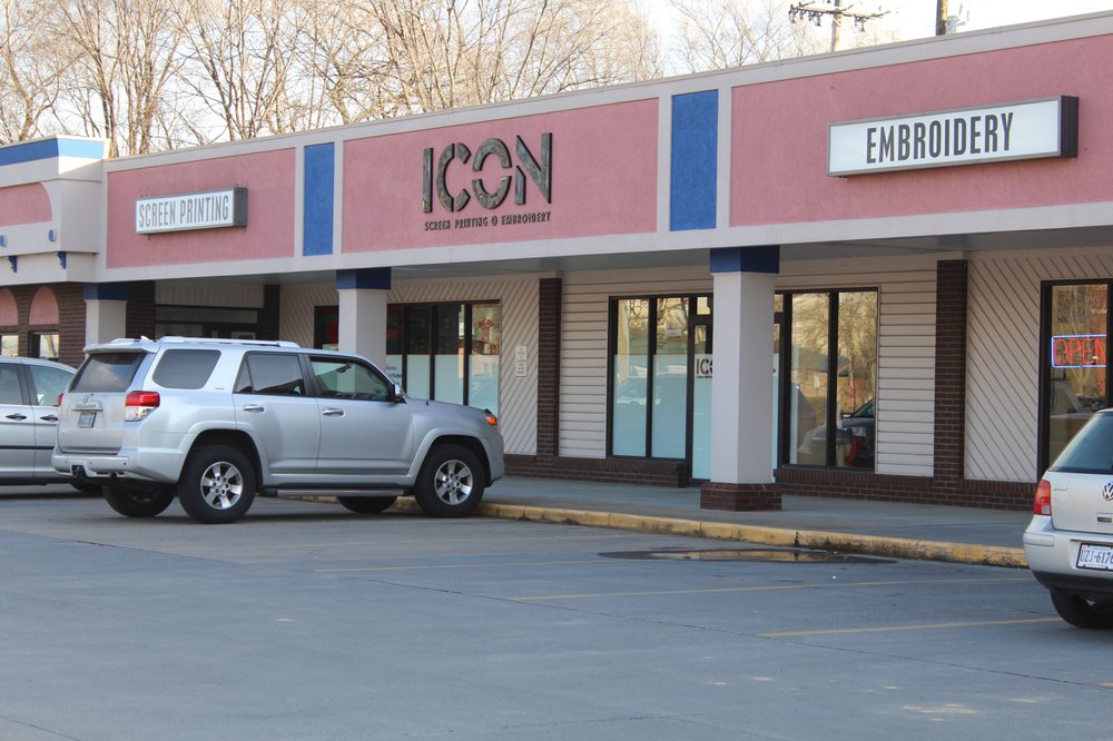 ICON SCREEN PRINTING & EMBROIDERY Updated August 2024 65 Featherbed