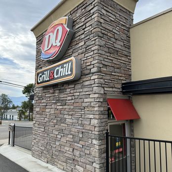 Dairy Queen Grill & Chill - the front of the restaurant - Fast Food Near Me - Creston, British Columbia Dairy Queen Grill & Chill - the front of the restaurant - Fast Food Near Me - Creston, British Columbia