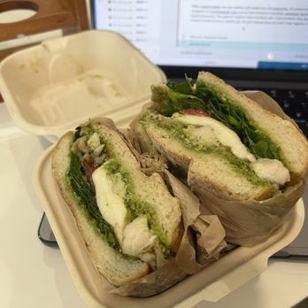 Vivot Craft Cafe - Chicken pesto sandwich - Bubble Tea Near Me - Fullerton, California Vivot Craft Cafe - Chicken pesto sandwich - Bubble Tea Near Me - Fullerton, California