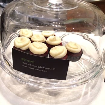 Wahlburgers - Mini cupcakes - Burgers Near Me - Hingham, Massachusetts Wahlburgers - Mini cupcakes - Burgers Near Me - Hingham, Massachusetts
