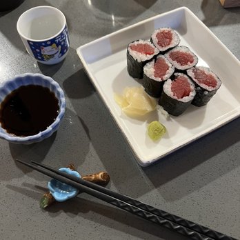 Mikado - fresh tuna roll and sake - Sushi Bars Near Me - New York, New York