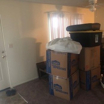 55 Moving - boxes were thrown near door - Movers Near Me - Fountain Valley, California 55 Moving - boxes were thrown near door - Movers Near Me - Fountain Valley, California