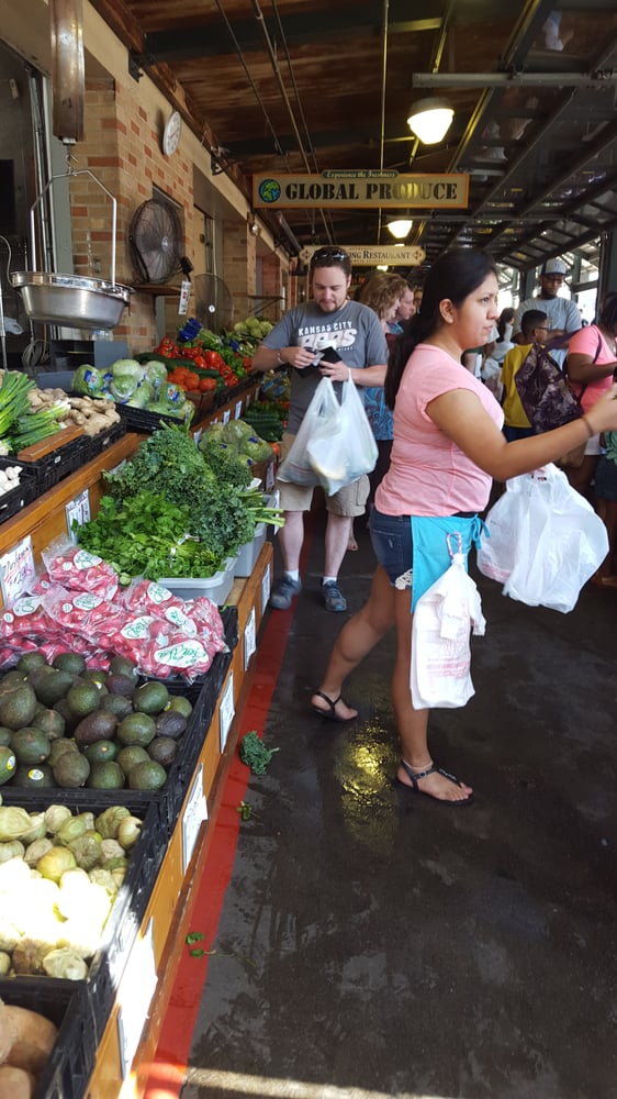 GLOBAL PRODUCE MARKET 419 Main St, Kansas City, Missouri Fruits