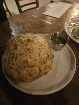 O by Marcos Spaziani by null