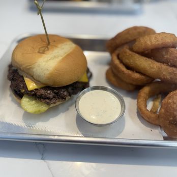 Pressed - Classic double with onion rings - Burgers Near Me - Rohnert Park, California Pressed - Classic double with onion rings - Burgers Near Me - Rohnert Park, California