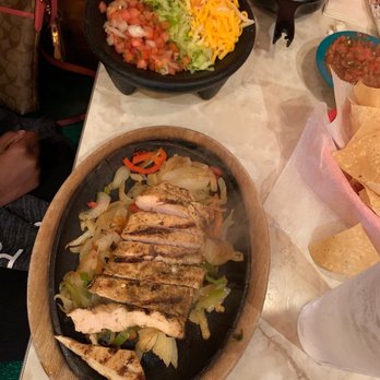 Chuy's - Chicken fajitas - Mexican Near Me - Glen Allen, Virginia
