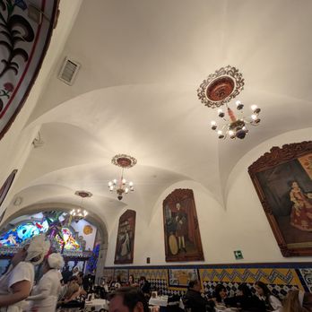 Café de Tacuba - Mexican Near Me - México, D.F., DIF