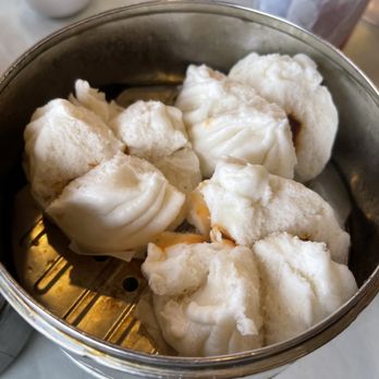 Lucky House - Steamed bbq pork buns - Dim Sum Near Me - Kent, Washington Lucky House - Steamed bbq pork buns - Dim Sum Near Me - Kent, Washington