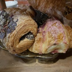 Massolit Bakery Cafe