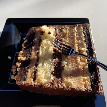 Pym Test Kitchen - Choco cake - perfectly  sharable - Coffee & Tea Near Me - Anaheim, California