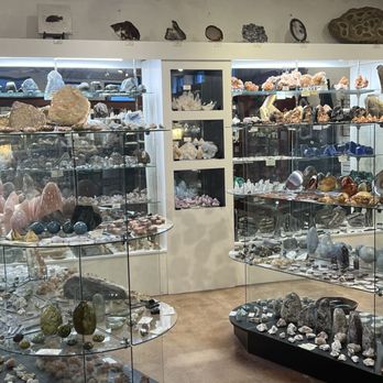 Cornerstone Minerals - shelf minerals - Jewelry Near Me - Asheville, North Carolina Cornerstone Minerals - shelf minerals - Jewelry Near Me - Asheville, North Carolina