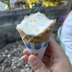 Cherry Blossom Creamery - Sweet corn ... really good!